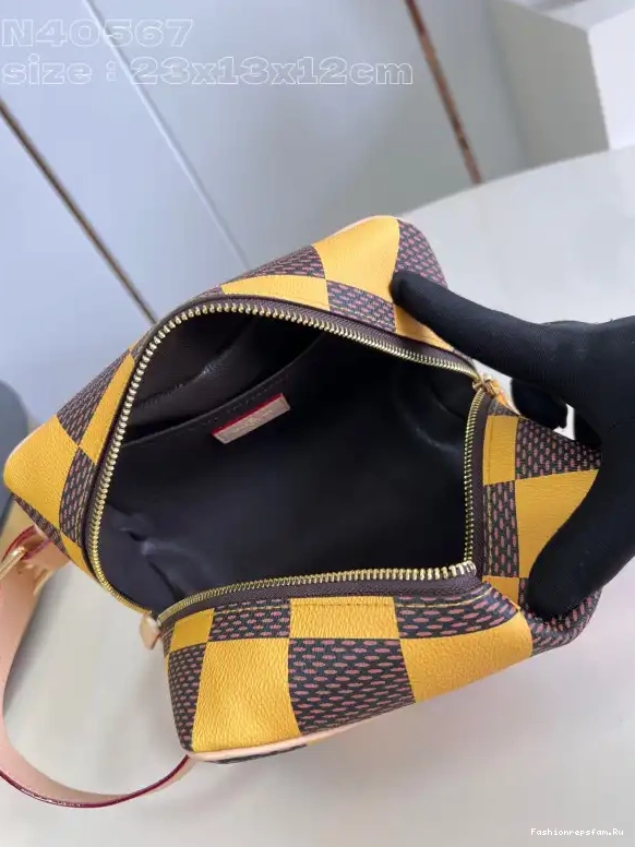FS CHEAP KIT bag-23*13*12CM VUITTON LOCKER LOUIS DOPP 0626